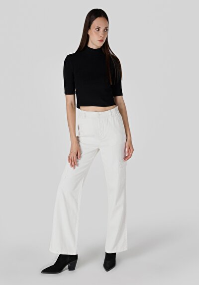 Afficher les détails de Pantalon Blanc Wide Leg  En  Regular Fit Femme