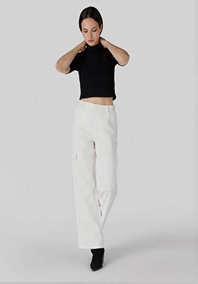 Afficher les détails de Pantalon Blanc Wide Leg  En  Regular Fit Femme