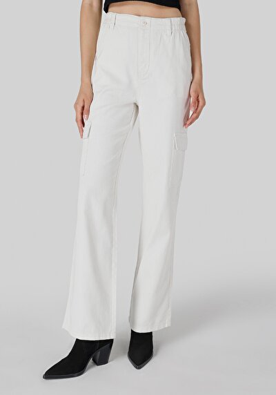 Afficher les détails de Pantalon Blanc Wide Leg  En  Regular Fit Femme