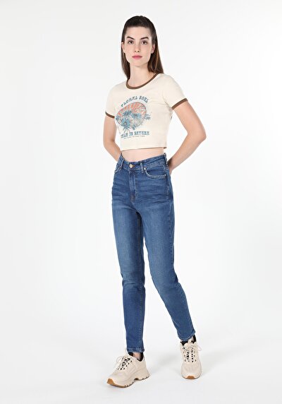 Image de 896 Maria Pantalon Bleu Tapered Leg En Mom Fit Femme