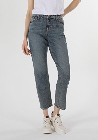 Afficher les détails de 893 Julia Pantalon Bleu Tapered Leg  En  Boyfriend Fit Femme