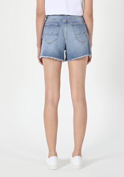 Image de Short Denim Slim Fit Femme