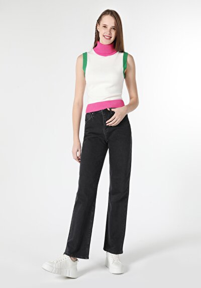Image de 900 Laris Pantalon Denim En Regular Fit Femme
