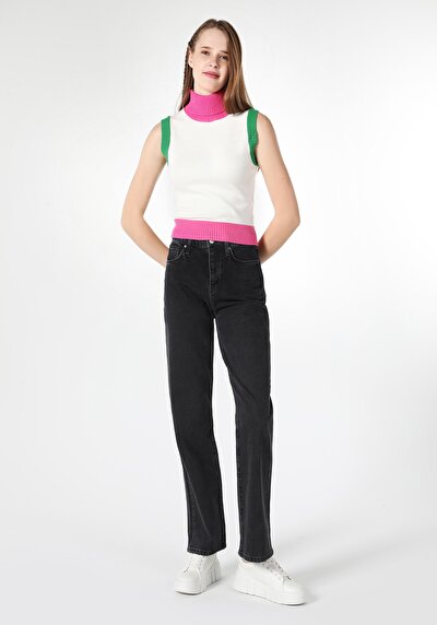 Image de 900 Laris Pantalon Denim En Regular Fit Femme