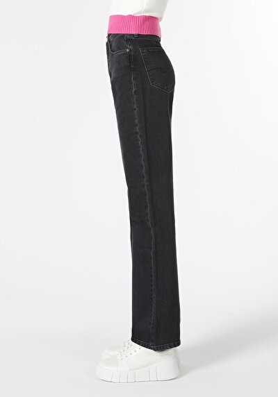 Image de 900 Laris Pantalon Denim   En  Regular Fit Femme