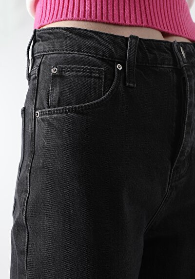 Image de 900 Laris Pantalon Denim   En  Regular Fit Femme