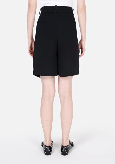 Image de Short Noir Regular Fit Femme