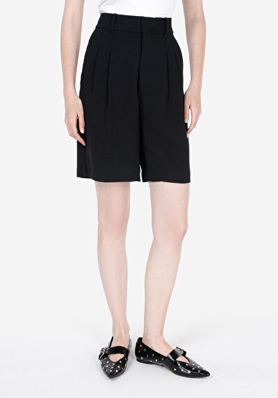 Image de Short Noir Regular Fit Femme