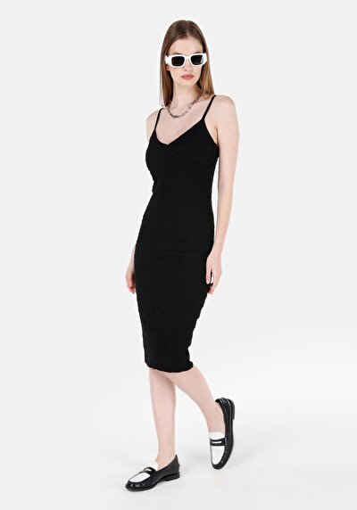 Image de Robe Noir Slim Fit Manches Courtes Mdi Jacquard Femme