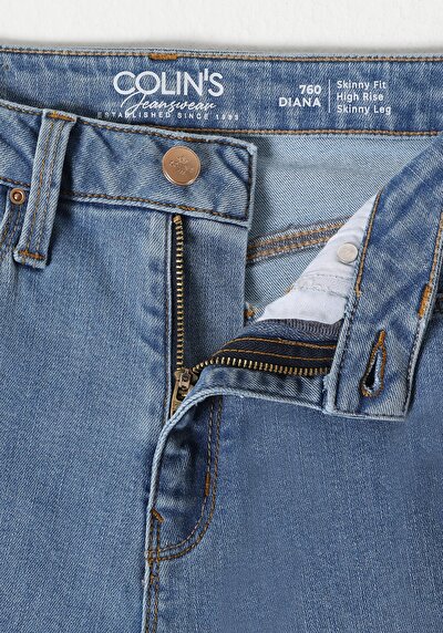 Afficher les détails de 760 Diana Pantalon Denim Skinny  Leg  En  Super Slim Fit Femme