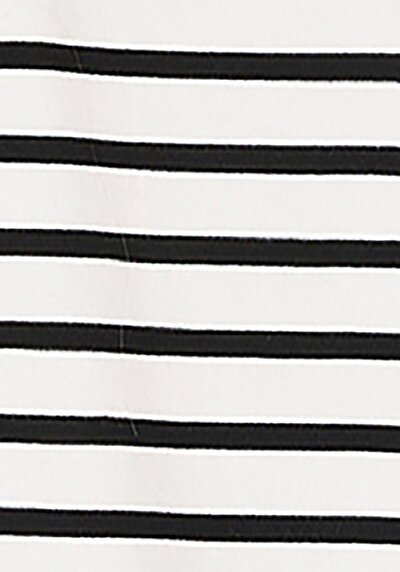 Afficher les détails de T-shirt À Manches Courtes Noir Regular Fit Rayé Femme