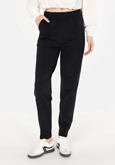 Afficher les détails de Pantalon De Survêtement Noir Regular Fit Femme