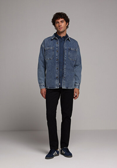 Image de Pantalon Noir Straight Leg Low Rise En Chino Straight Fit Homme