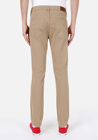 Image de Pantalon Marron Straight Leg Low Rise En Chino Straight Fit Homme