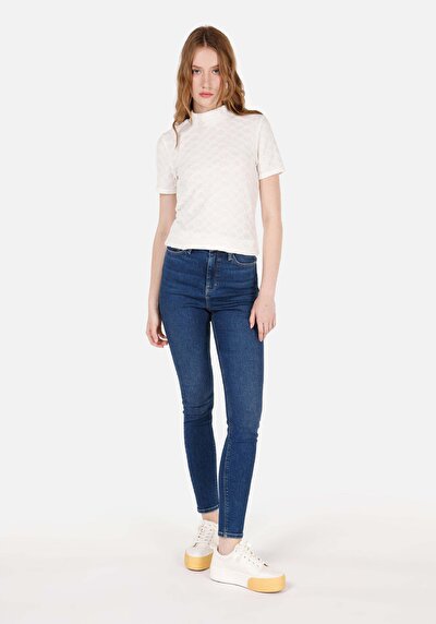 Image de T-shirt À Manches Courtes Blanc Slim Fit Droit Femme