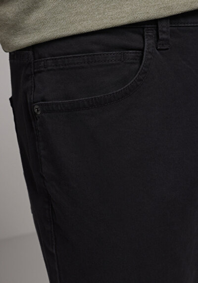 Image de Pantalon Gris Straight Leg Low Rise En Chino Straight Fit Homme