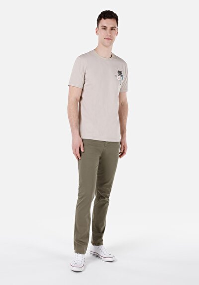 Image de Pantalon Kaki Straight Leg Low Rise En Chino Straight Fit Homme