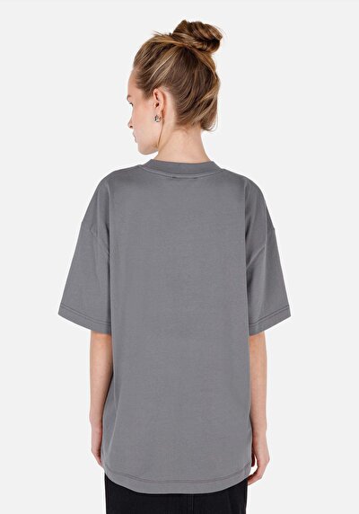 Image de T-shirt À Manches Courtes Gris Comfort Fit Imprimé Femme