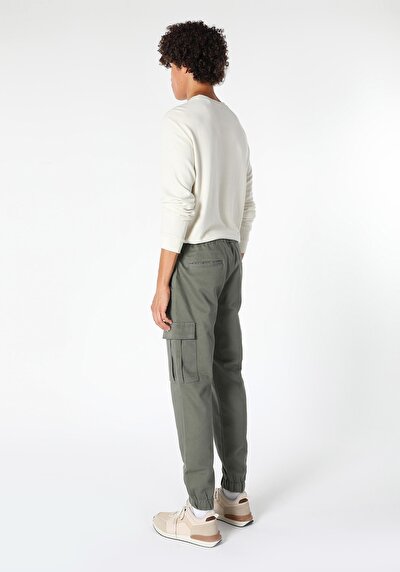 Afficher les détails de Pantalon Kaki Lastikli  En  Slim Fit Homme