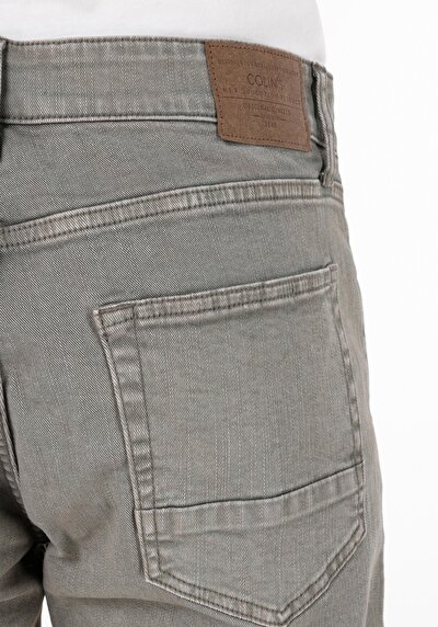 Afficher les détails de Short Vert Regular Fit Homme