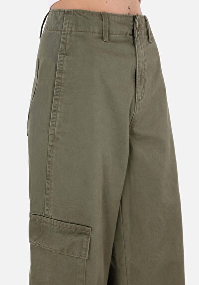 Afficher les détails de Pantalon Kaki Wide Leg High Rise En Sergé Regular Fit Femme