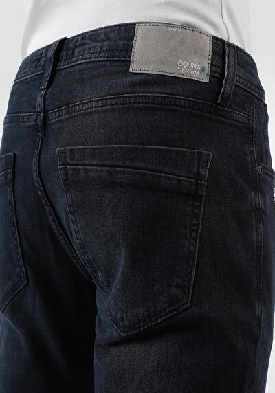 Afficher les détails de 044 Karl Pantalon Marine Straight Leg  En  Straight Fit Homme