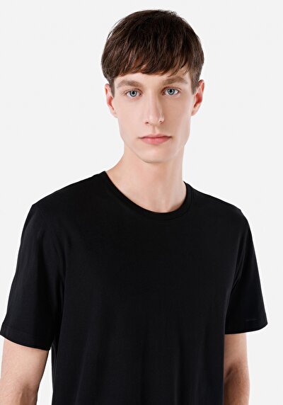 Afficher les détails de T-shirt À Manches Courtes Noir Regular Fit  Homme