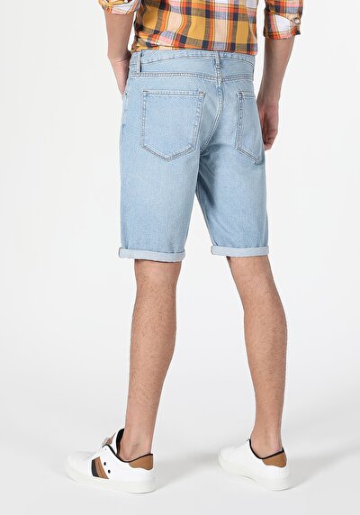 Afficher les détails de Short Denim Regular Fit Homme