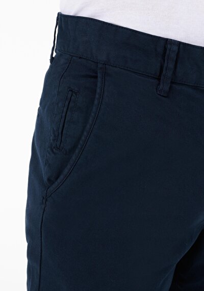 Image de Pantalon  Straight Leg Medium Rise En Gabardine Slim Fit Homme