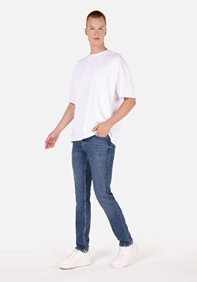 Image de 044 Karl Pantalon  Straight Leg Medium Rise En Jean Straight Fit Homme
