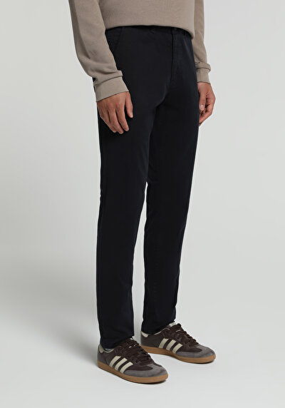 Image de Pantalon Marine Straight Leg Medium Rise En Gabardine Slim Fit Homme