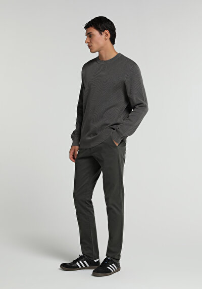 Image de Pantalon Vert Straight Leg Medium Rise En Gabardine Slim Fit Homme