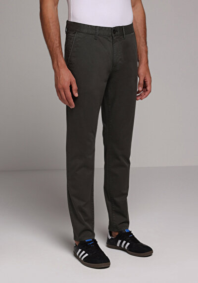 Image de Pantalon Vert Straight Leg Medium Rise En Gabardine Slim Fit Homme