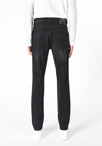 Image de 067 Jack Pantalon Denim Tapered Leg En Regular Fit Homme