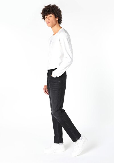 Image de 067 Jack Pantalon Denim Tapered Leg En Regular Fit Homme