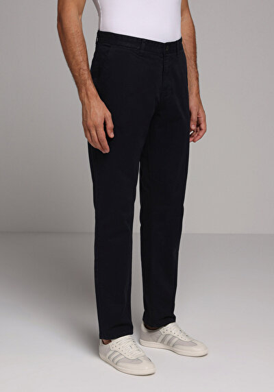 Image de Pantalon Marine Straight Leg Medium Rise En Chino Regular Fit Homme