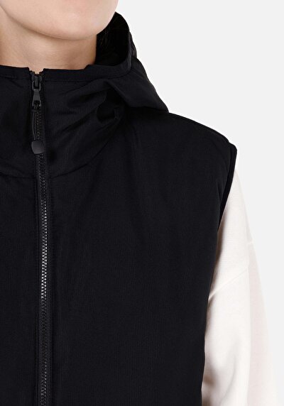 Afficher les détails de Gilet Noir Regular Fit Femme