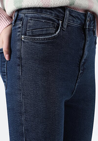 Afficher les détails de 760 Diana Pantalon Bleu   En  Skinny Fit Femme