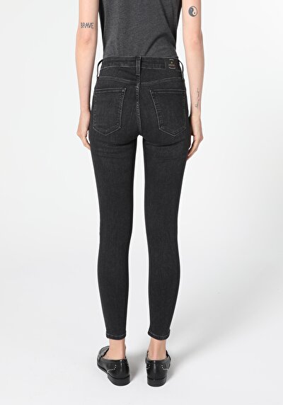 Image de 759 Lara Pantalon Denim Skinny Leg En Super Slim Fit Femme