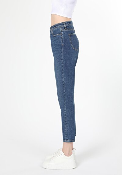 Image de 896 Maria Pantalon Bleu En Mom Fit Femme