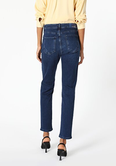 Image de 703 Carla Pantalon Denim En Slim Fit Femme
