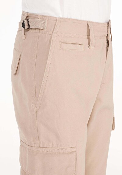 Afficher les détails de Pantalon Beige Düz Paça Medium Rise En Sergé Comfort Fit Homme