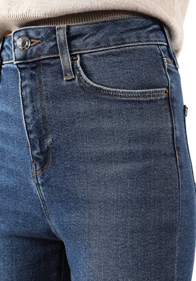 Image de 760 Diana Pantalon Denim   En  Skinny Fit Femme