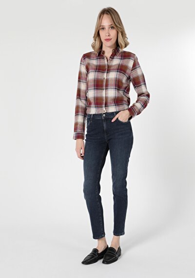 Image de 703 Carla Pantalon Denim Straight Leg En Slim Fit Femme