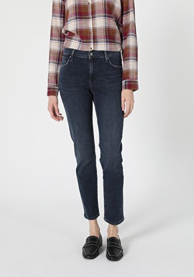 Image de 703 Carla Pantalon Denim Straight Leg  En  Slim Fit Femme