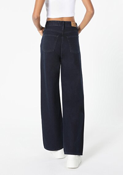 Afficher les détails de 970 Berry Pantalon Denim   En  Regular Fit Femme