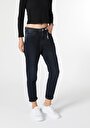 thumb-Afficher les détails de 893 Julia Pantalon Denim Tapered Leg  En  Boyfriend Fit Femme