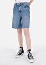 thumb-Afficher les détails de Short Denim Regular Fit Femme
