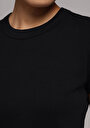 thumb-Afficher les détails de T-shirt À Manches Courtes Noir Slim Fit Droit Femme
