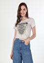thumb-Afficher les détails de T-shirt À Manches Courtes Beige   Femme